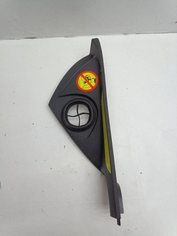Dashboard side end trim 30672383