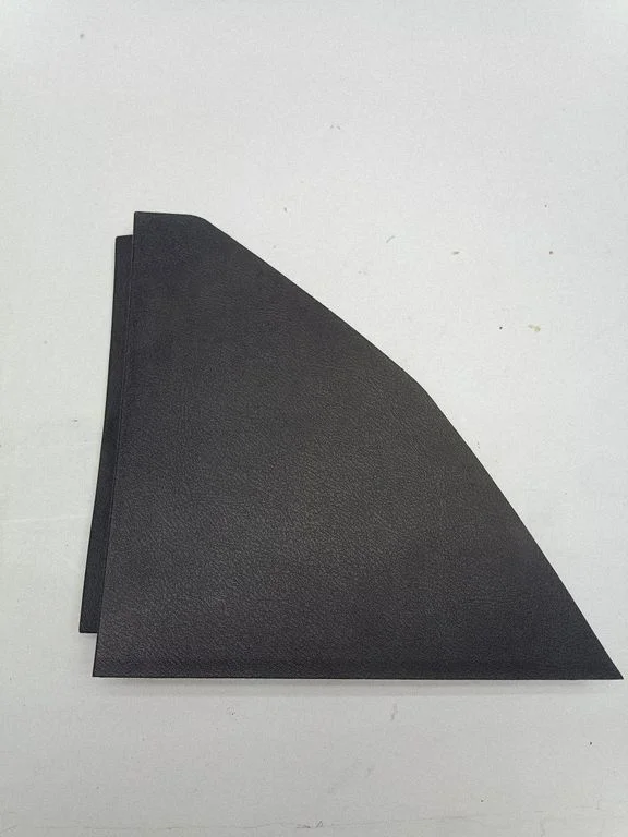 Dashboard side end trim 77215SMGE010M1