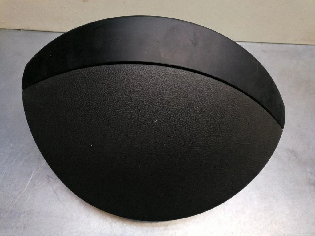 Dashboard trim – Volkswagen Touareg I (2002-2010)