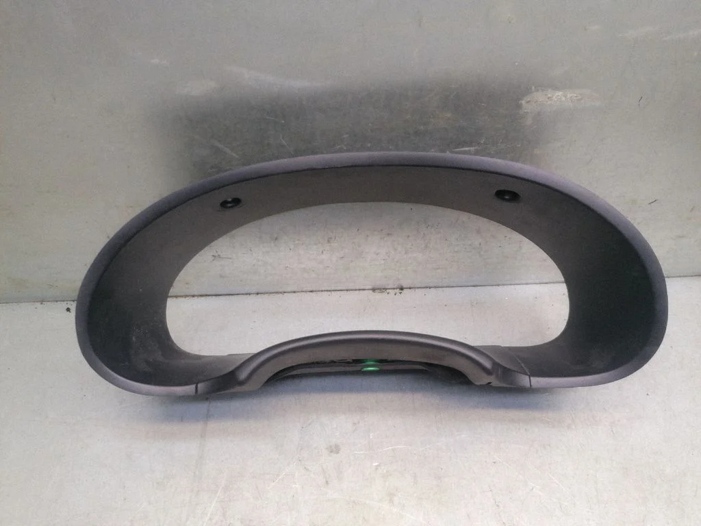 Dashboard trim – Chrysler Voyager (2004-2007)