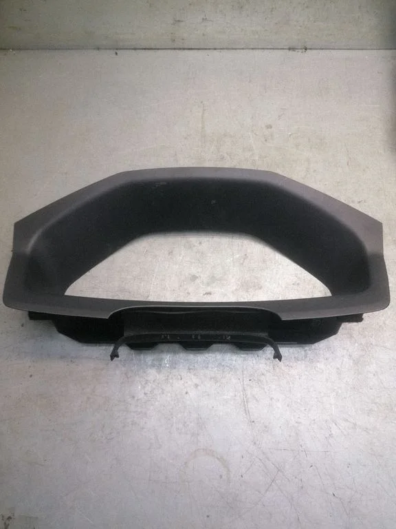 Dashboard trim 9177705