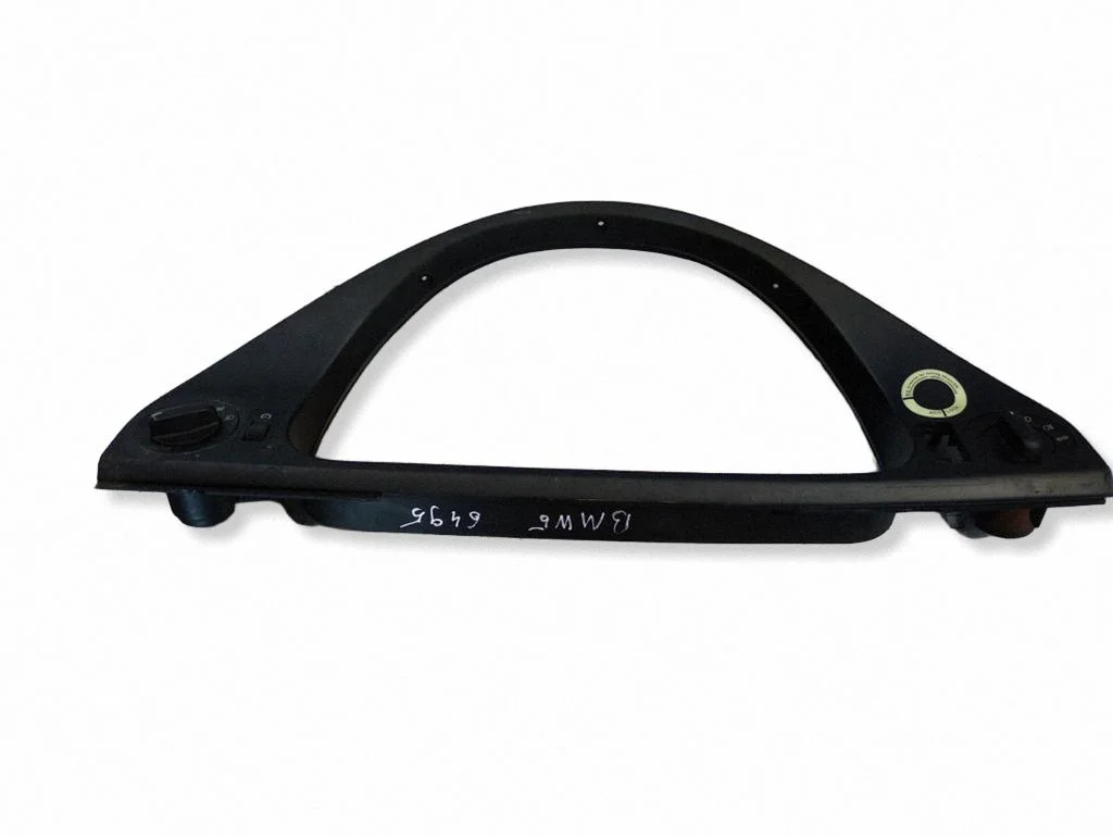 Dashboard trim 8159735
