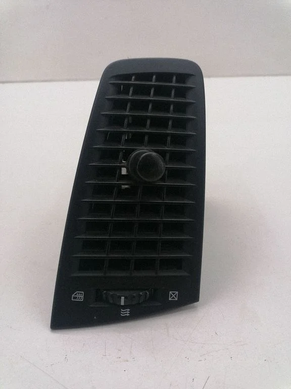 Dashboard side air vent grill/cover trim 25703818
