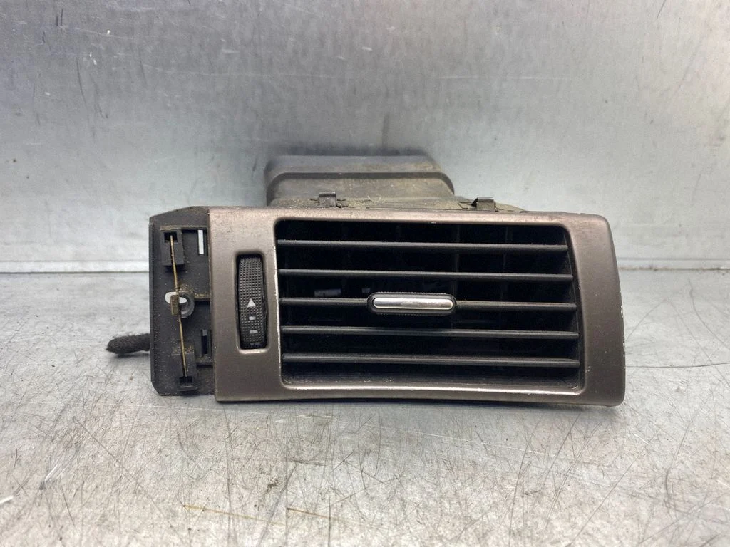 Dashboard side air vent grill/cover trim 4B1820902