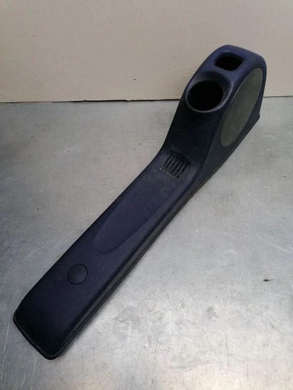 Center console 0001852V008
