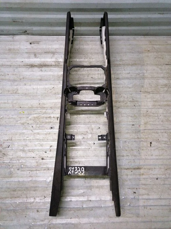 Center console – Volkswagen Touareg I (2002-2010)