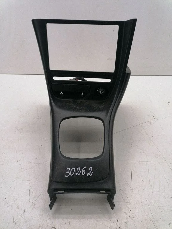 Gear shifter surround trim plastic EA7064321