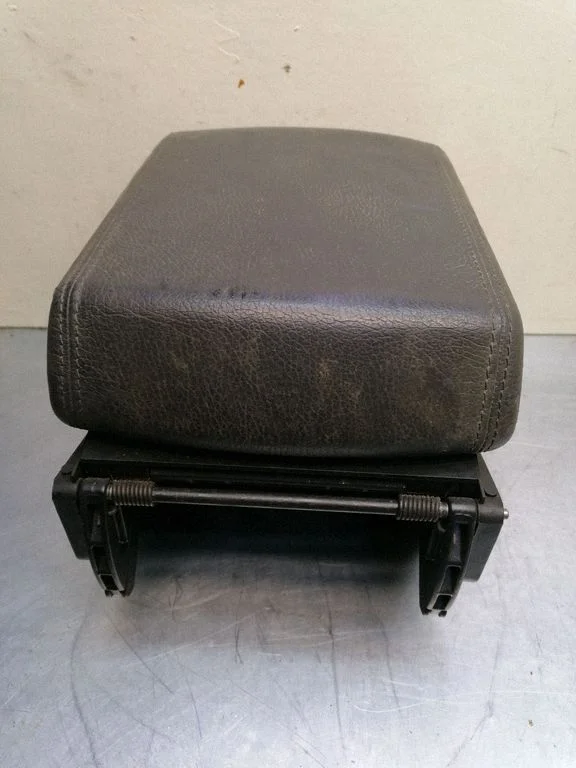 Käetugi 7L6863843B