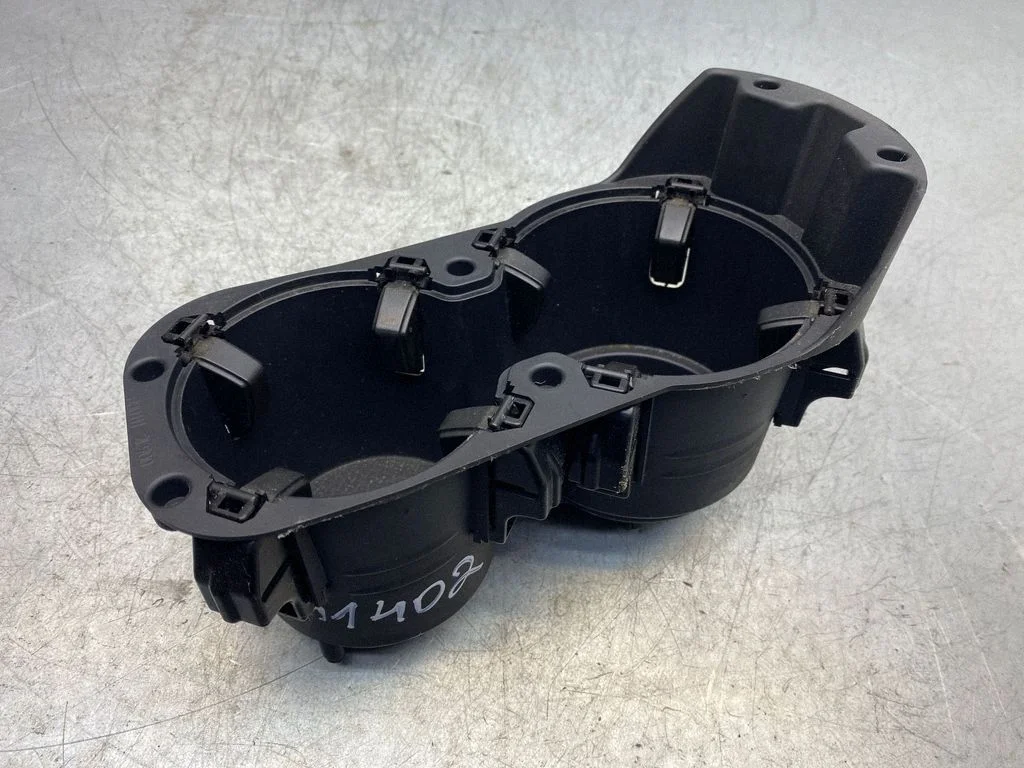 Cup holder front 86702L900