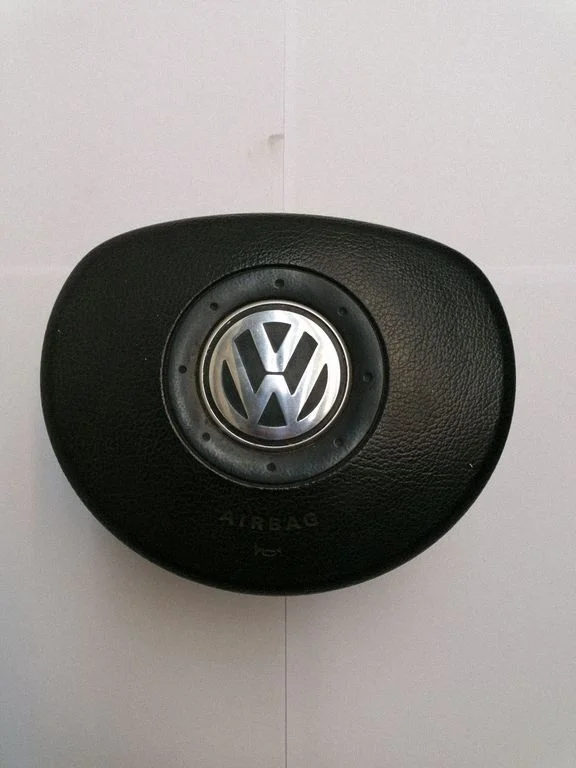 Steering wheel airbag 6018838