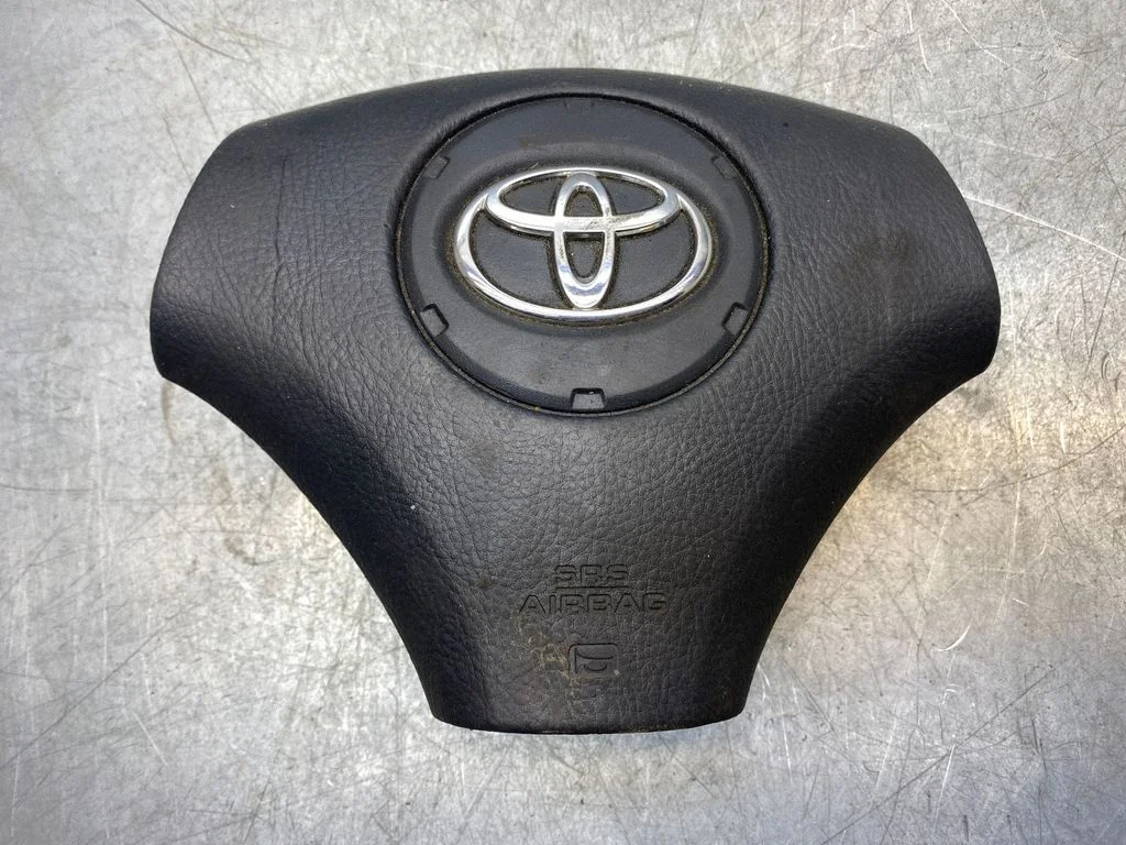 Poduszka powietrzna kierownicy – Toyota Corolla Verso E121 (2001-2004)