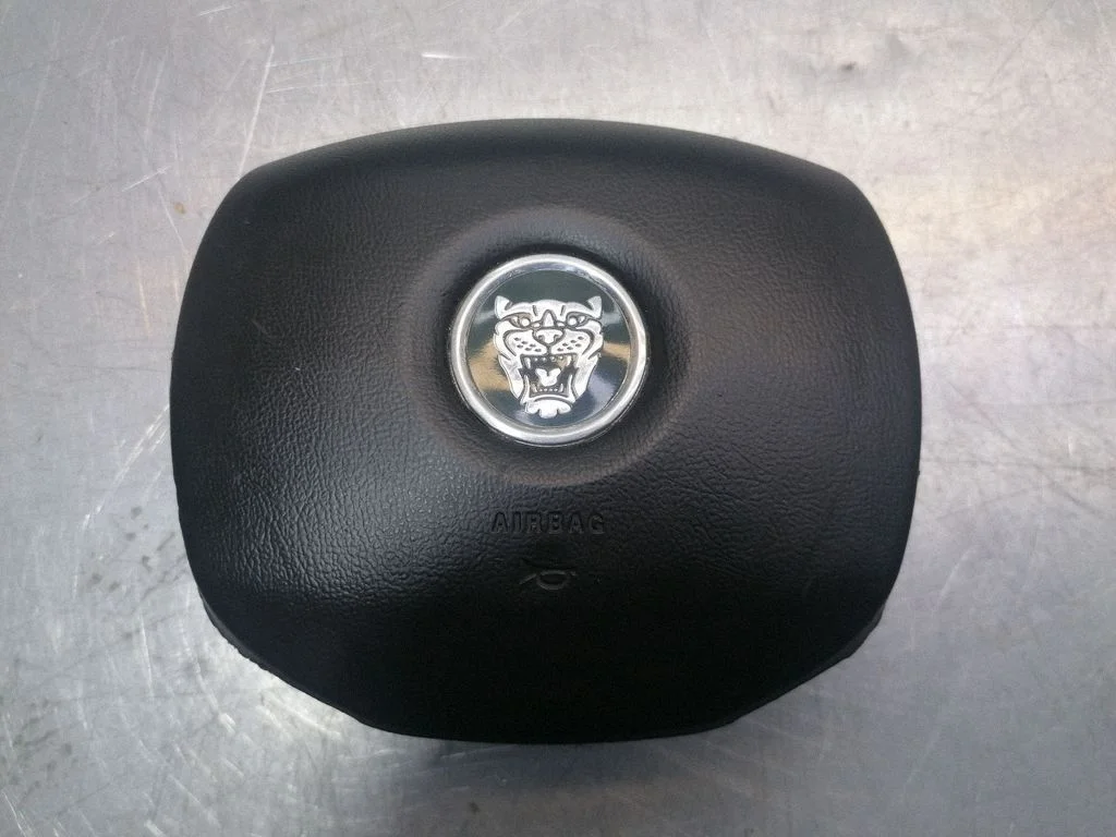 Stūres drošības spilvens 4X43F042B85AFO