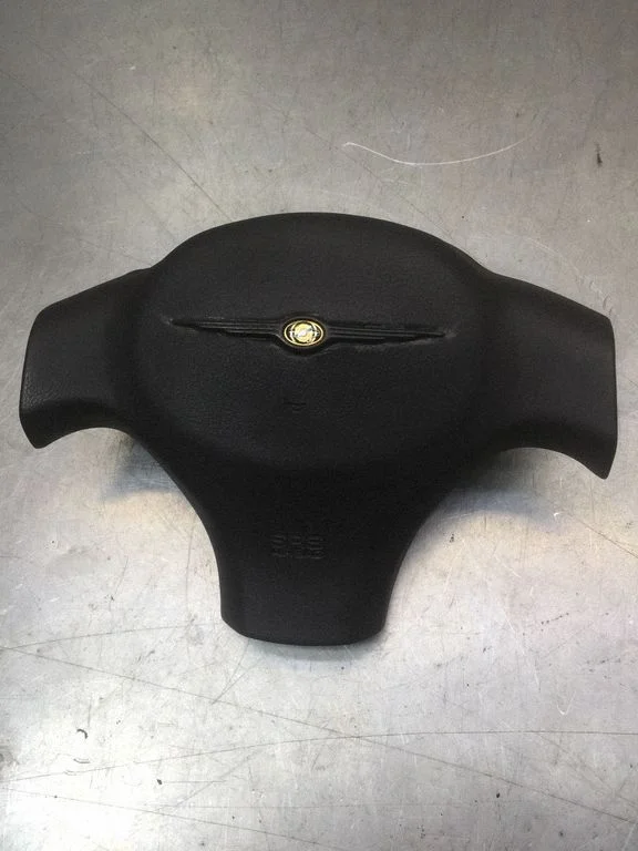 Steering wheel airbag