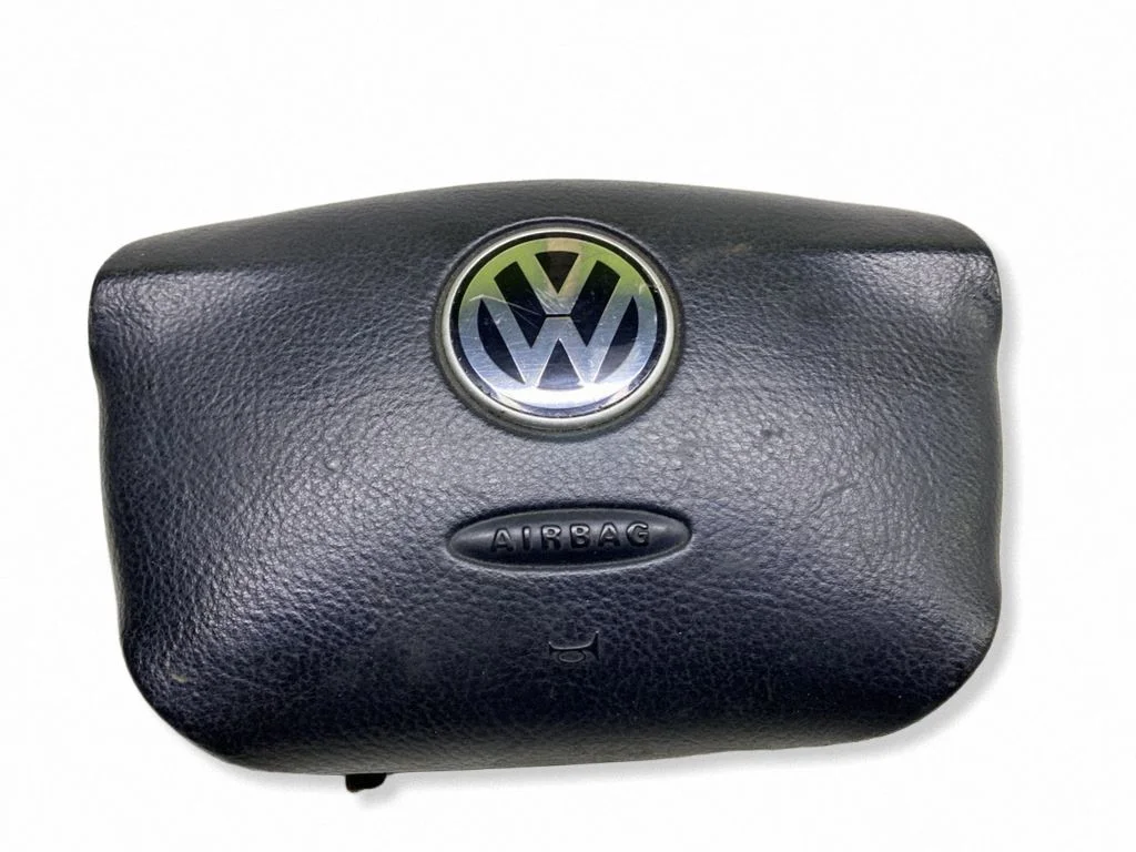 Steering wheel airbag 1377050A