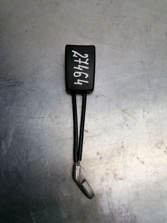 Rear seatbelt buckle 1M0857740A