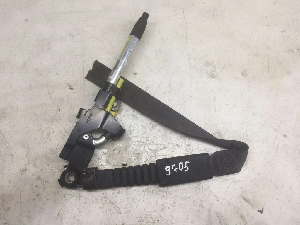 Rear seatbelt buckle 81418SMG