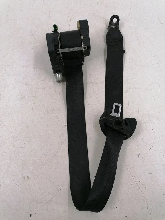 Rear seatbelt 33018744