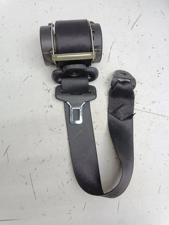 Rear seatbelt MN108300XA