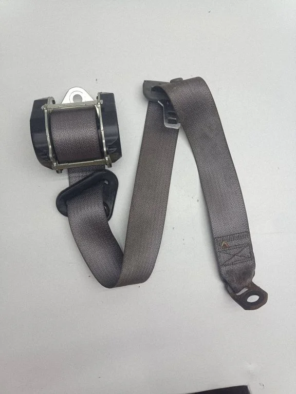 Rear seatbelt 604840200C