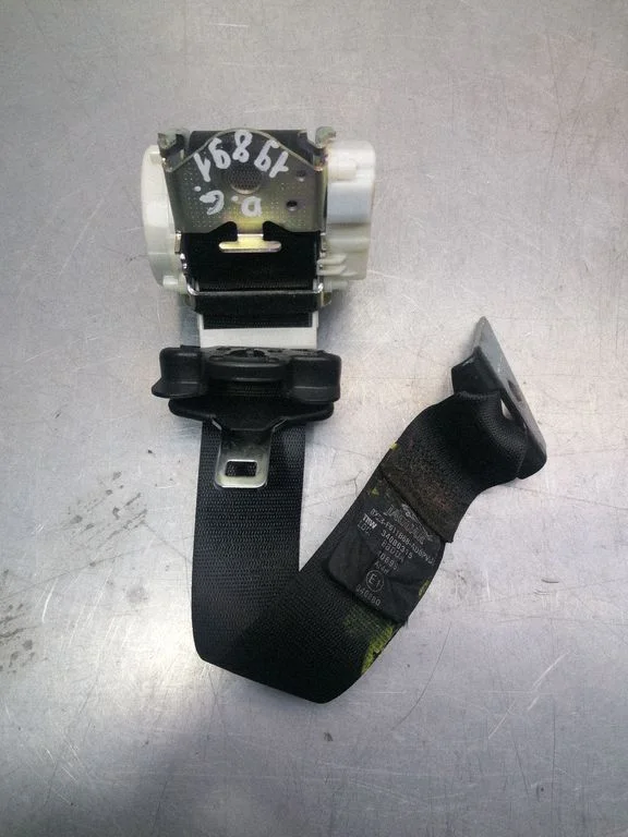 Rear seatbelt 8X23F611B68