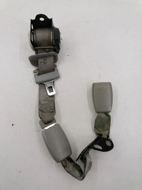 Middle seatbelt (rear) 25762653