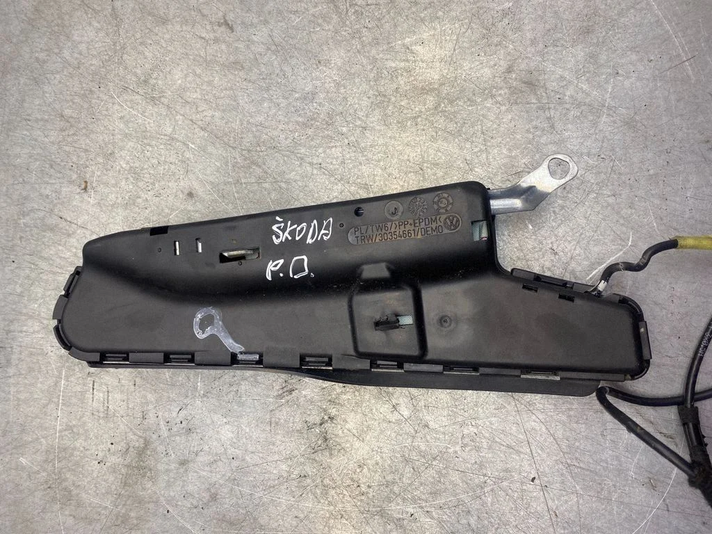 Seat airbag 1K4880242D