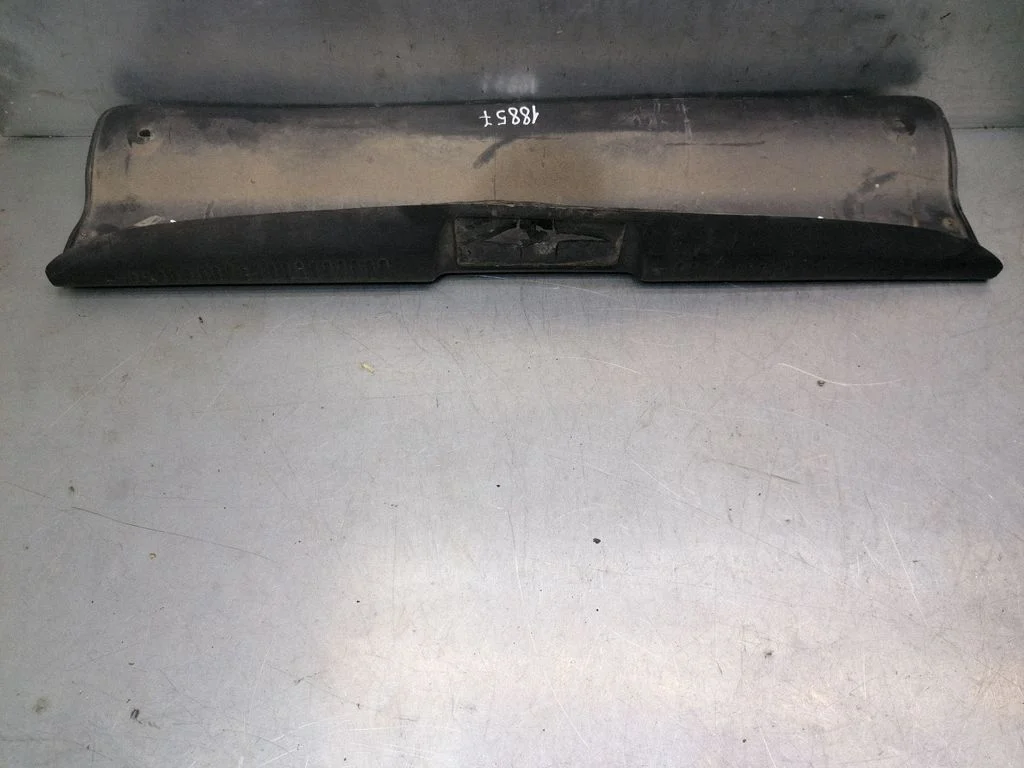 Trunk/boot sill cover protection MR444106