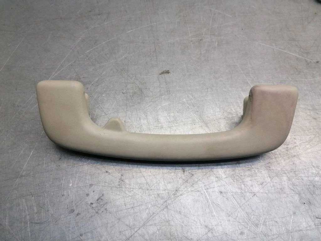 Rear interior roof grab handle