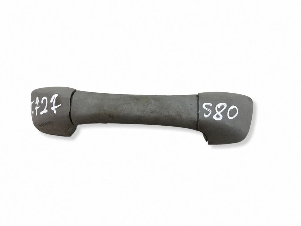 Rear interior roof grab handle