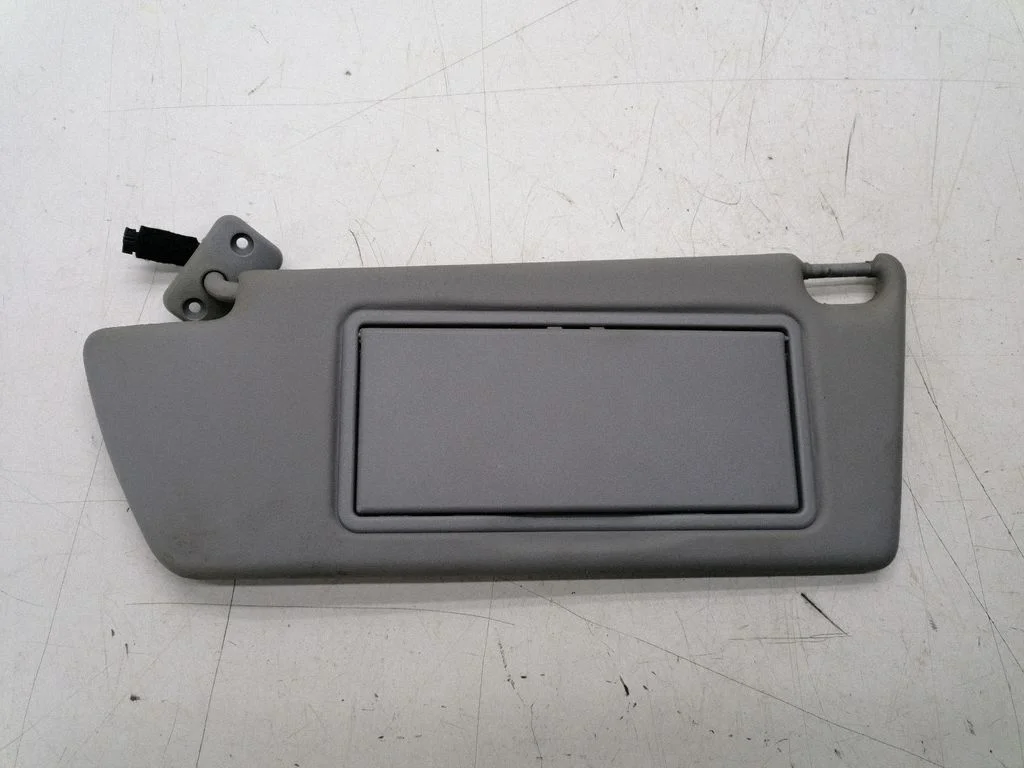 Sun visor – left