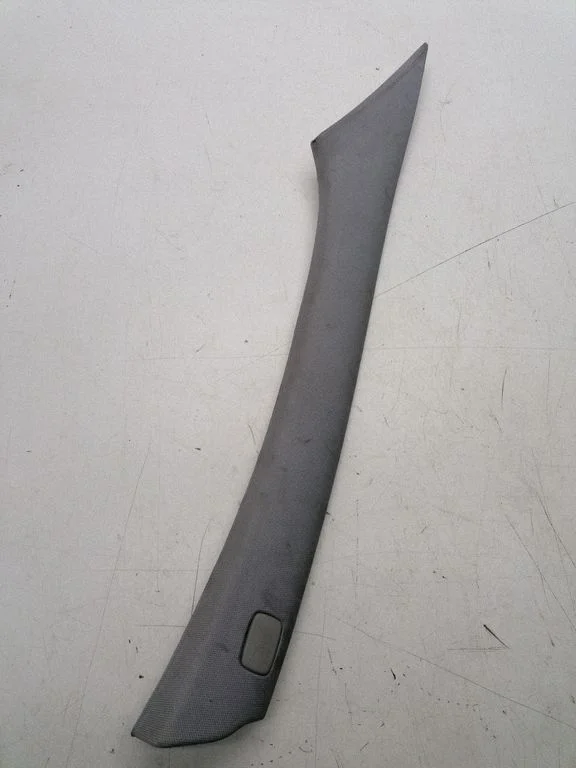 (A) pillar trim 09180531