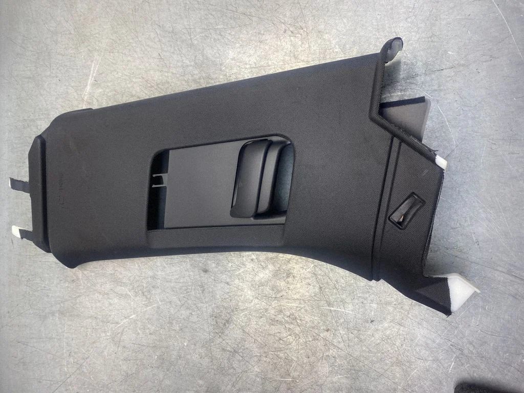 (A) pillar trim – Volvo XC90 (2014-)
