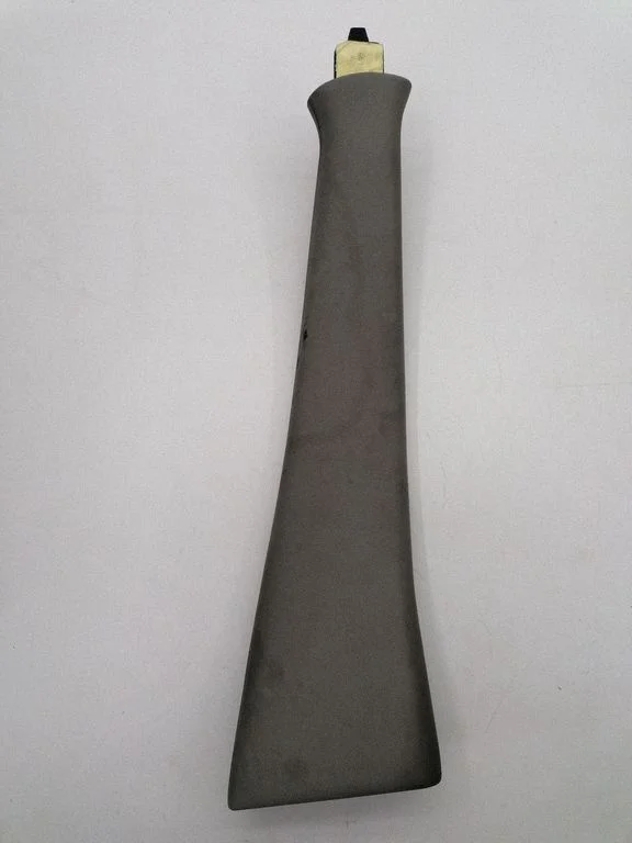 (B) pillar trim (top) 005202221