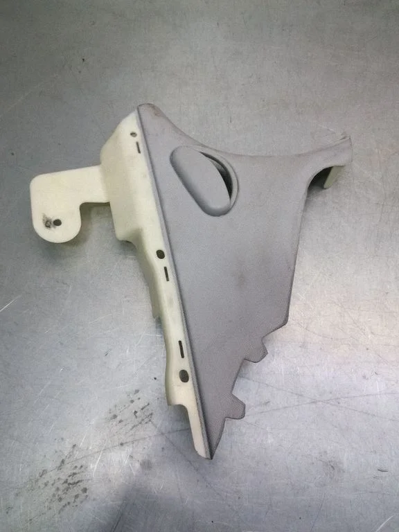 (C) pillar trim 8X23F519A97AF