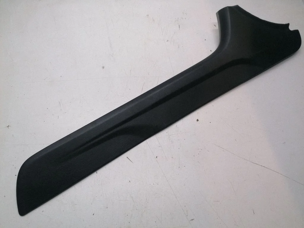 (C) pillar trim 8X23F045D70A