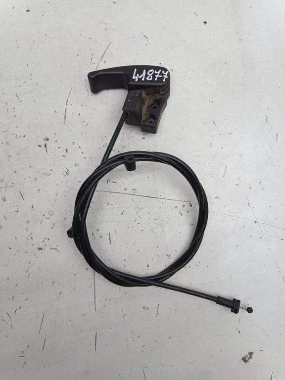 Engine bonnet (hood) release handle