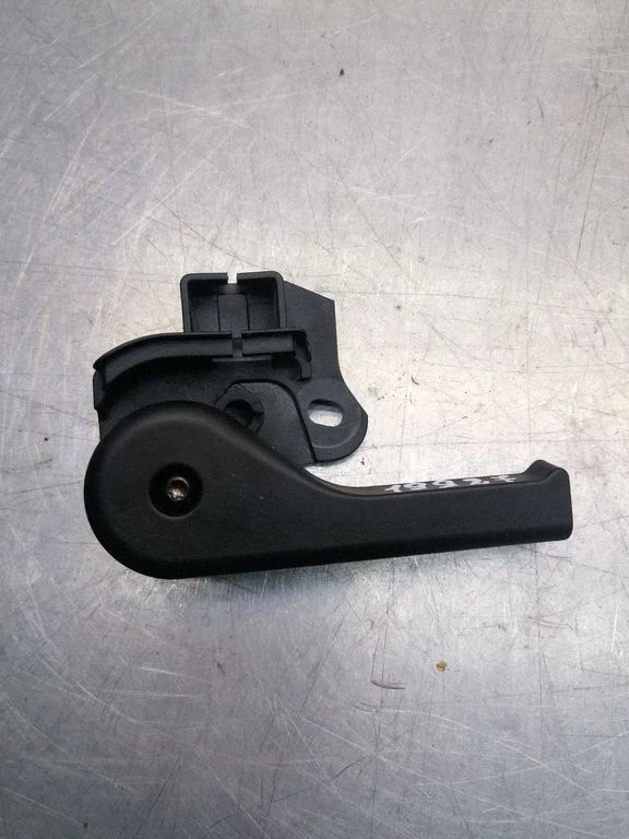 Engine bonnet (hood) release handle – Jaguar XF X250 (2007-2015)