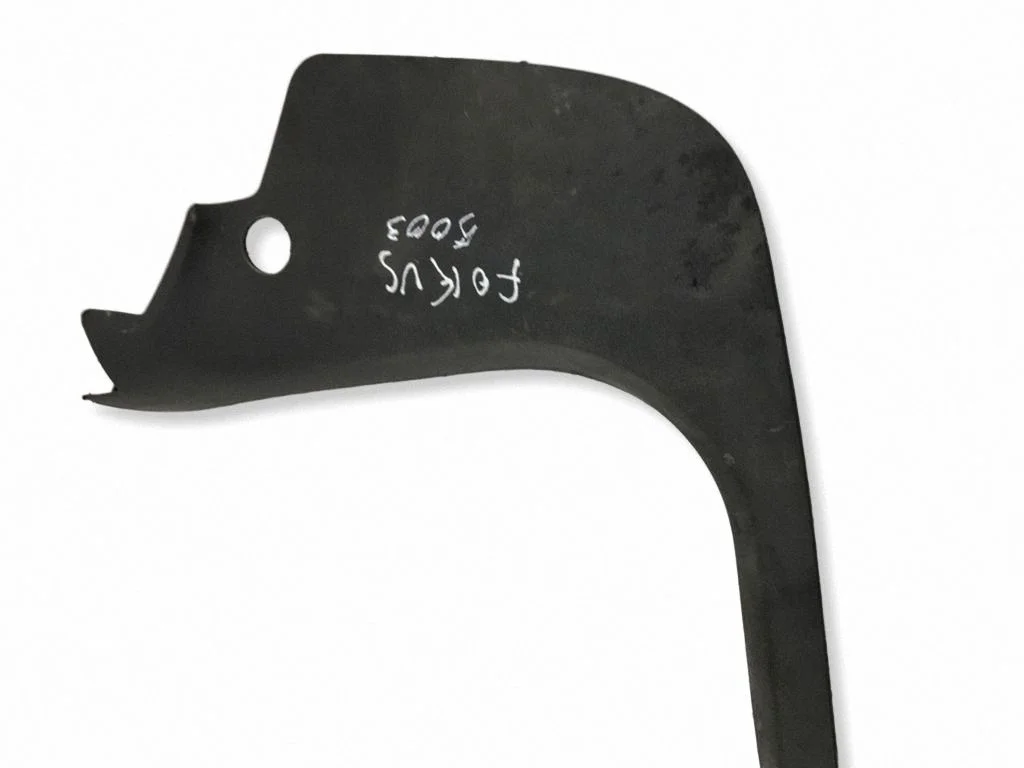 Front sill trim cover – Ford Focus C-MAX (2003-2010)