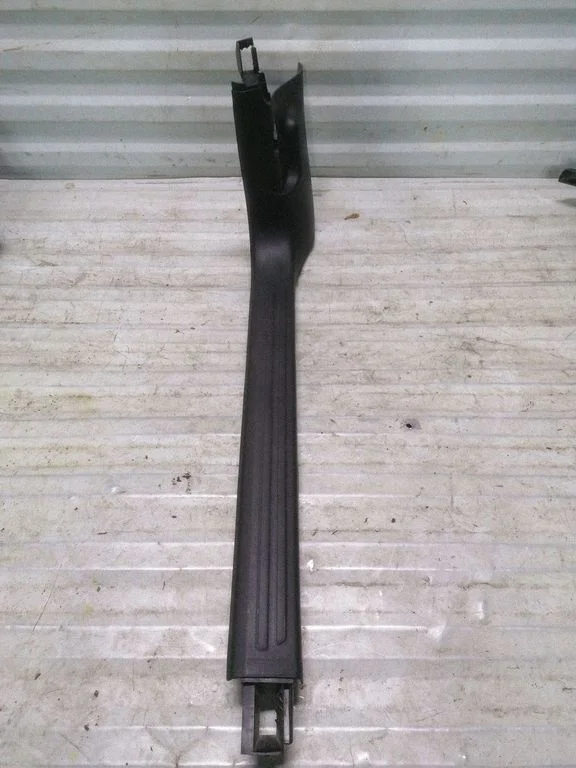 Esilävise kate (sisemine) – Audi A6 Allroad C6 (2006-2011)