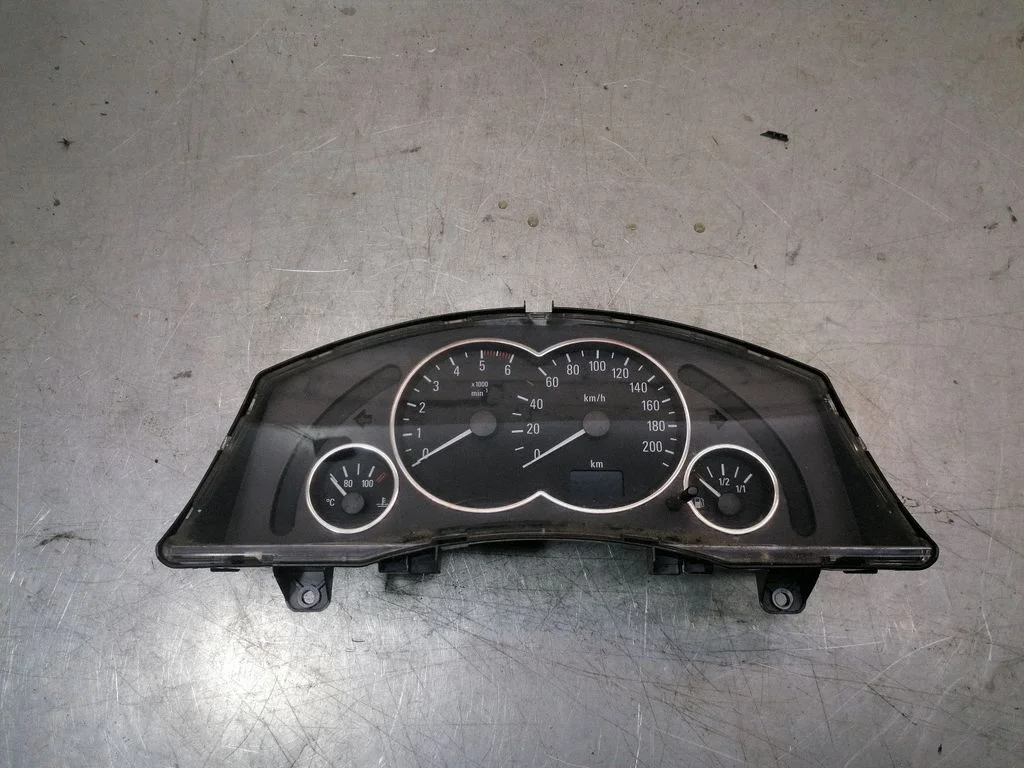 Speedometer (instrument cluster) 87001437