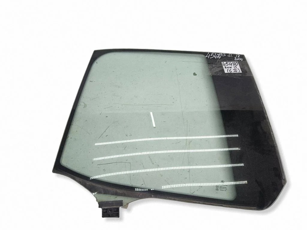 Rear door window glass – rear right