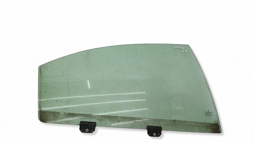 Rear door window glass – right