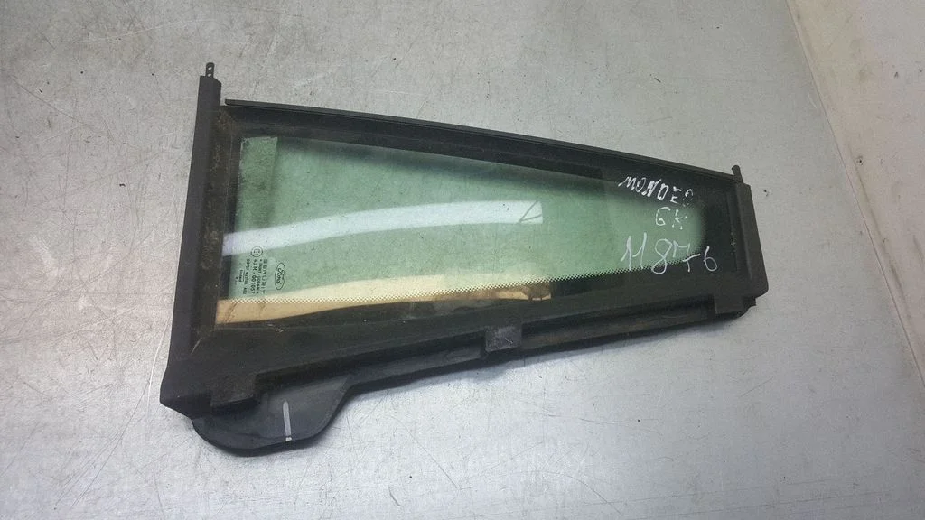 Rear vent window glass 43R001057