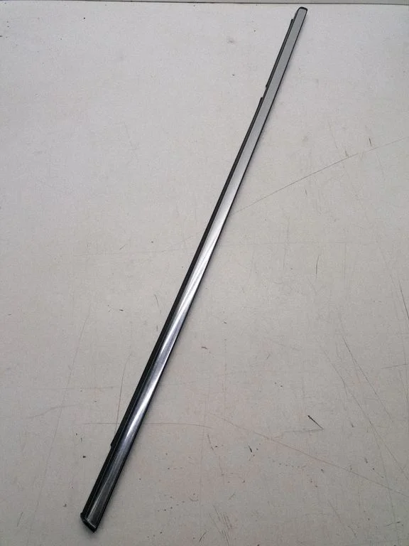 Rear door trim (molding) – left