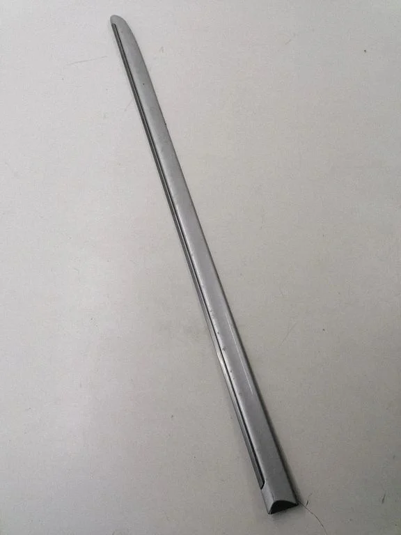Front door trim (molding) A642