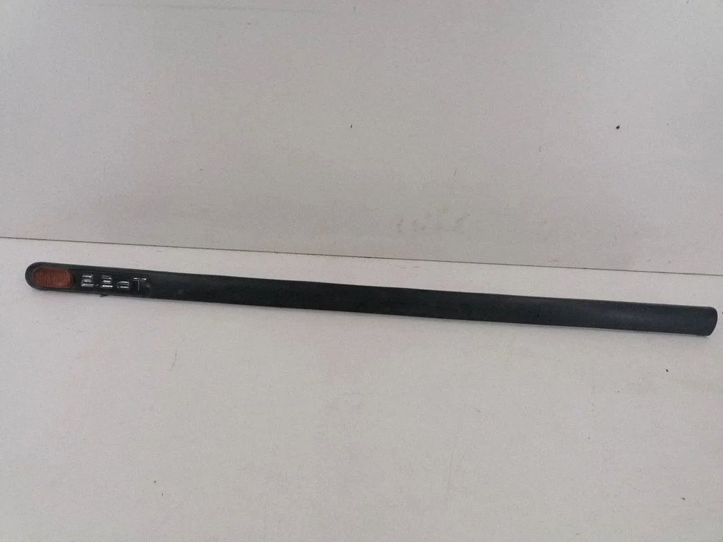Front door trim (molding) 7700411992