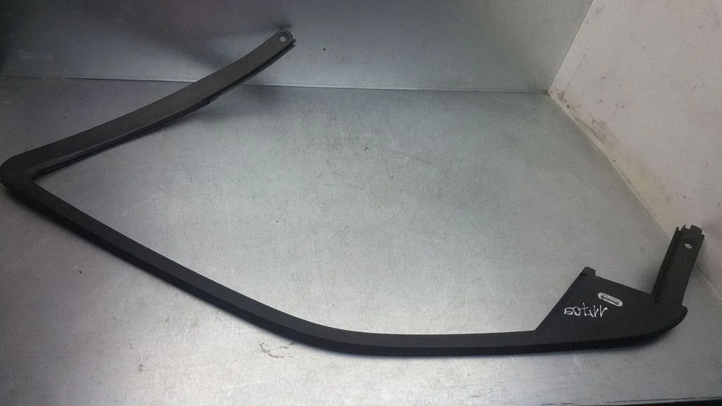 Front door trim (molding) 48876A