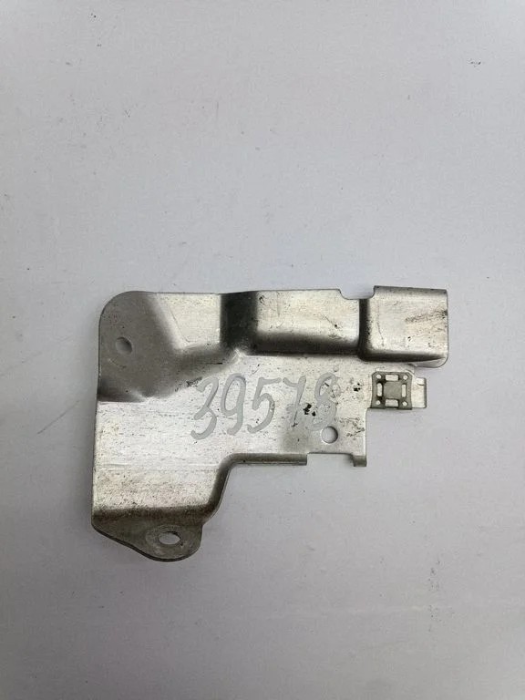 Kita variklio skyriaus detalė