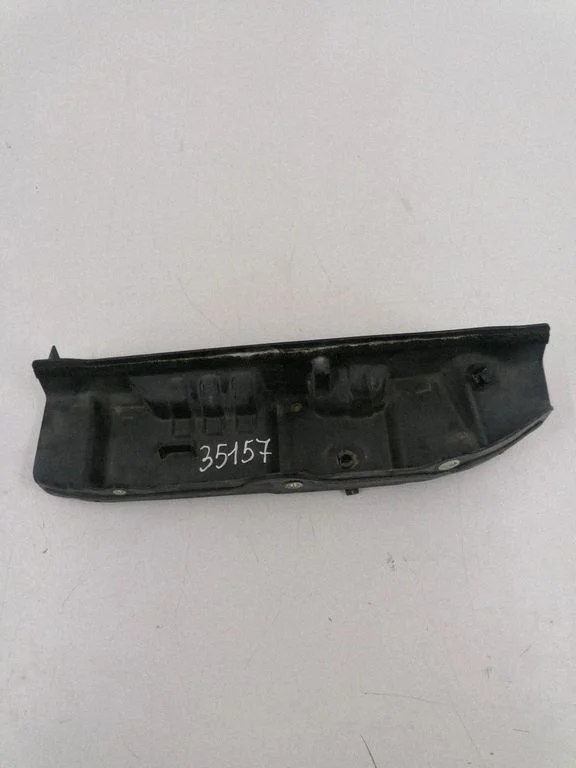 Muu mootoriruumi osa 31451830