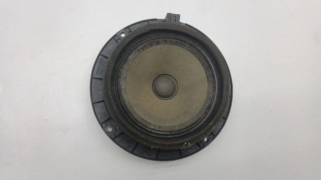 Rear door speaker 963302H000